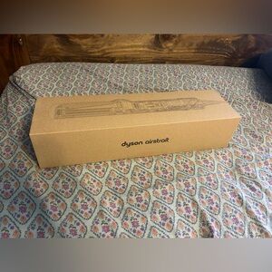 NEW in box Dyson Air Straight- used ONCE!